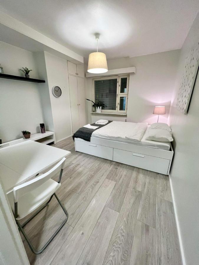 Charming Central Apartment 赫尔辛基 外观 照片